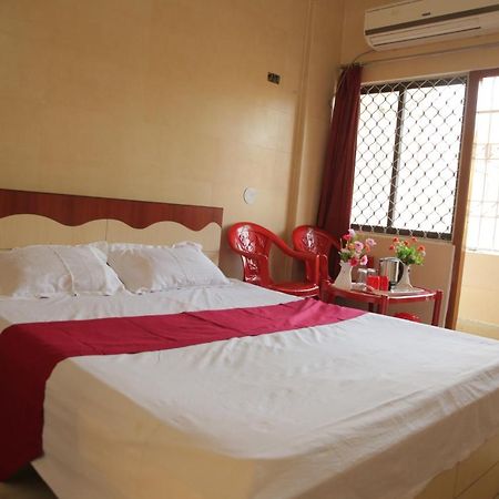 Provanil Guest House Puri Luaran gambar