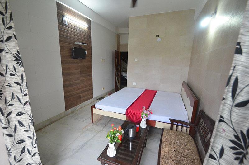 Provanil Guest House Puri Luaran gambar