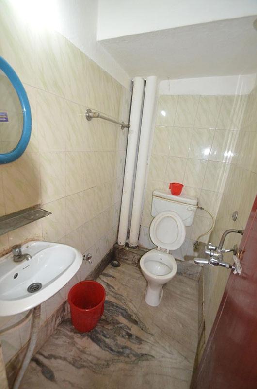 Provanil Guest House Puri Luaran gambar