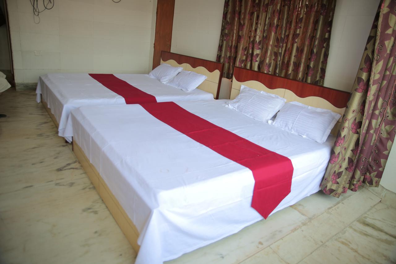 Provanil Guest House Puri Luaran gambar